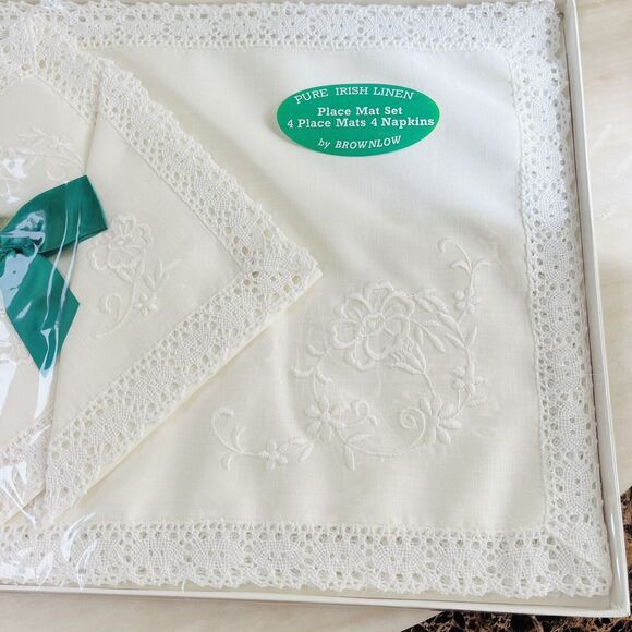 Vintage PURE IRISH LINEN Place Mat Set 4 Place Mats 4 Napkins by BROWNLOW White - Picture 4 of 11